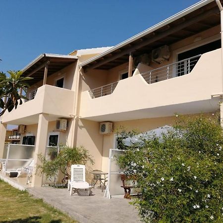 Mitseas Studios Sidárion Exterior photo